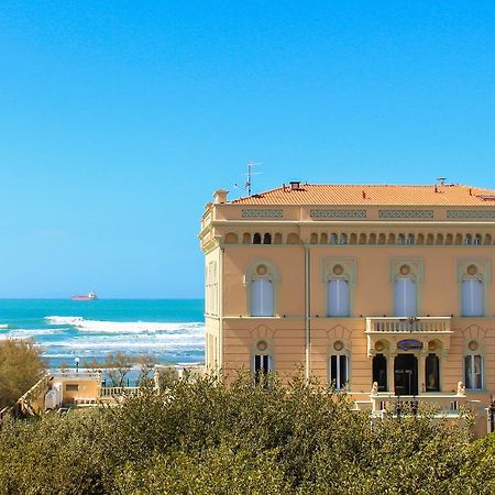 Hotel Universal Livorno Bagian luar foto